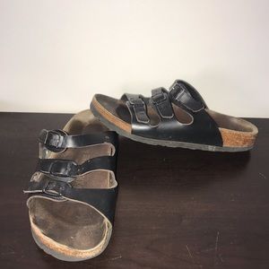 Black 3 strap Birkenstock’s